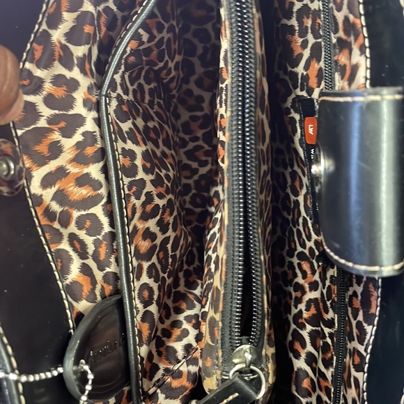 Black, genuine, leather tote bag - Picture 2 of 11